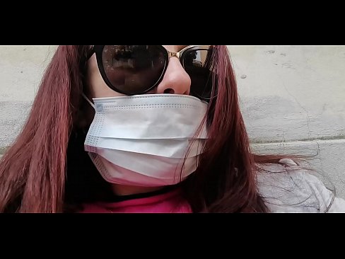 ❤️ Nicoletta neem wraak op haar buurman en piepie in sy motorhuis (Spesiale Covid19 Italiaanse kwarantyn) ️❌ Pornovideo by ons