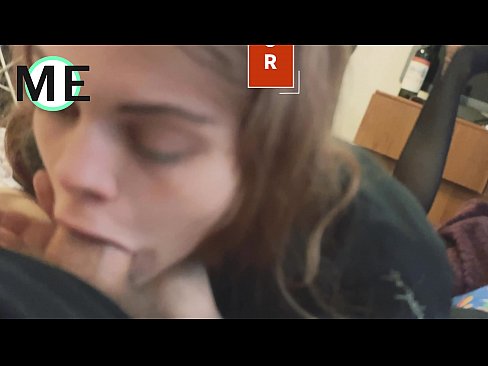 ❤️ Keelpiel, geskeurde broekiekouse en geskeurde hakke lekker om te ontmoet ️❌ Pornovideo by ons
